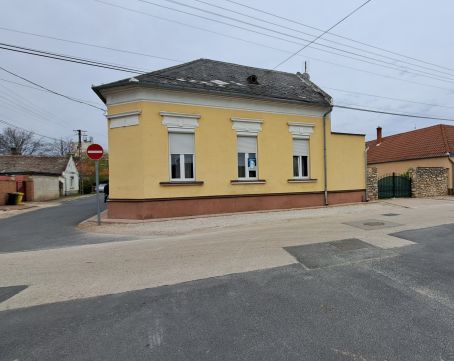 Eladó Ház 8300 Tapolca 
