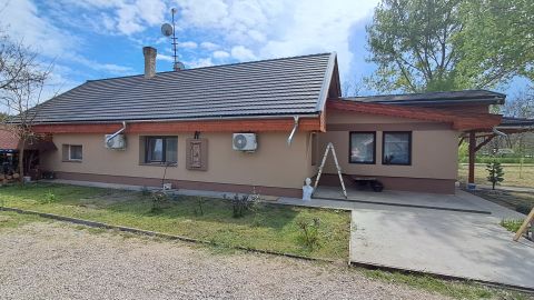Eladó Ház 6034 Helvécia Eladó Kecskemét közvetlen közelében 2 rendbeli ház