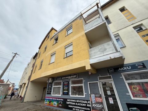 Eladó Lakás 7626 Pécs 