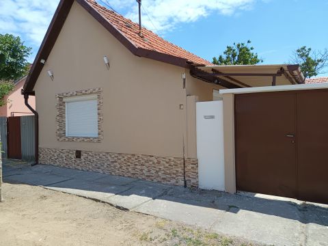 Eladó Ház 5100 Jászberény , Jászberény központ közelében 3 szobás ház eladó