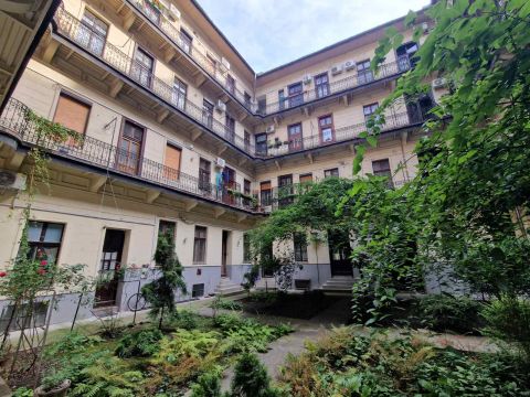 Eladó Lakás 1063 Budapest 6. kerület 