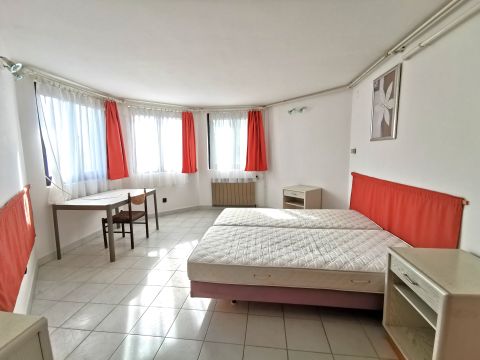 Kiadó Lakás 2092 Budakeszi , Jó lokációval