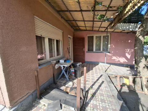 Eladó Ház 2254 Szentmártonkáta Nincs utca