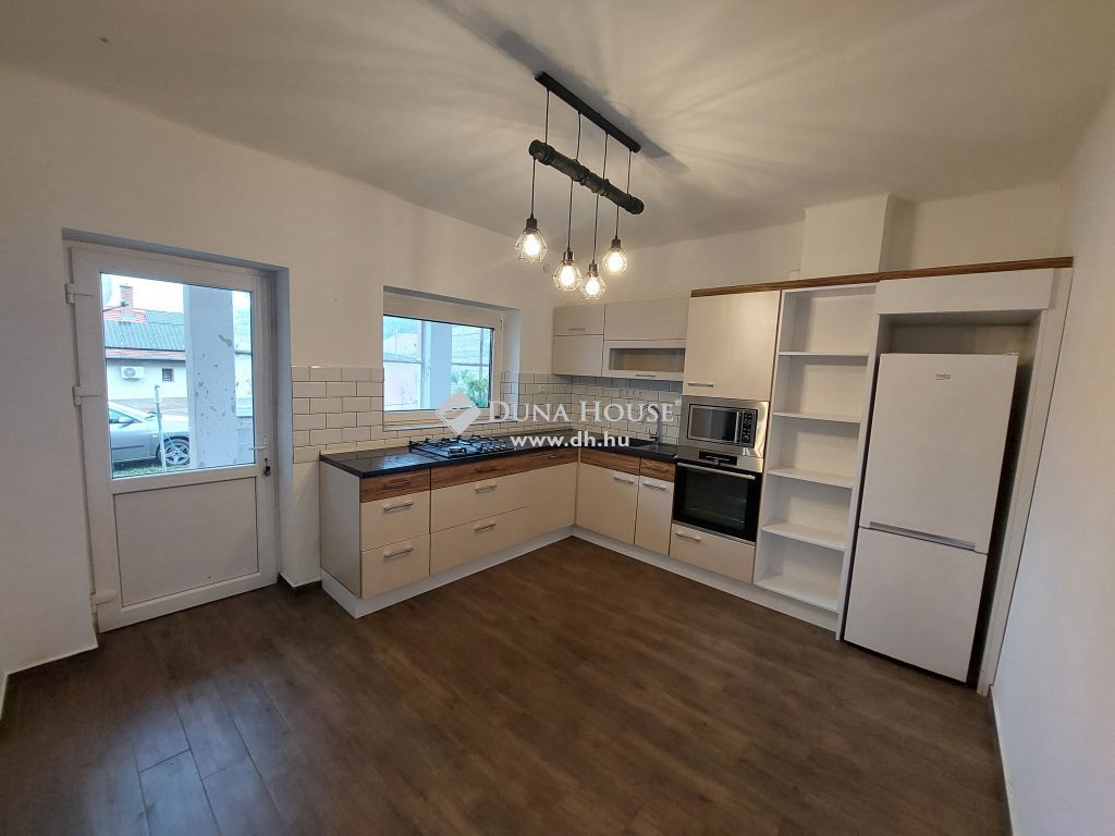 7174 Kéty , Részben felújított tégla ház — 1/17