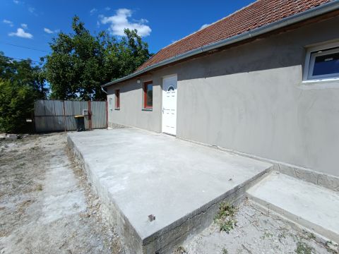 Eladó Ház 5052 Újszász , Újszász Penny Market közelében 3 szoba+nappalis ház eladó