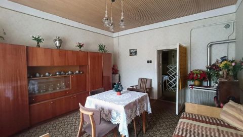 Eladó Ház 5126 Jászfényszaru , 5126 Jászfényszaru, Központ közeli