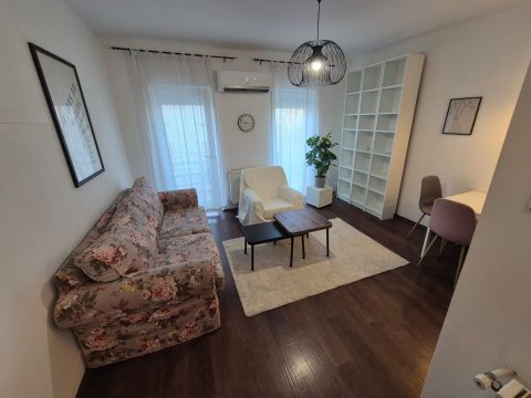 Kiadó Lakás 7633 Pécs 