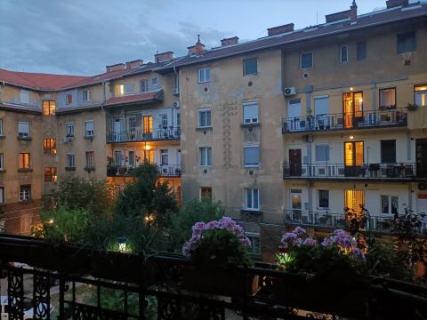 Eladó Lakás 1081 Budapest 8. kerület 