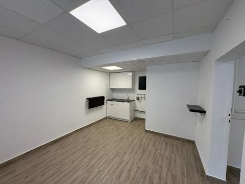 Eladó Üzlethelyiség 3508 Miskolc 3530 Miskolc, Belváros