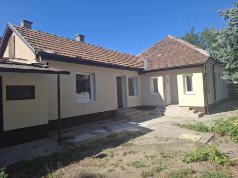 Eladó Ház 2220 Vecsés , Nincs utca