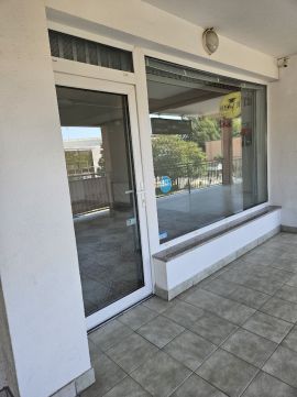 Eladó Üzlethelyiség 2310 Szigetszentmiklós 