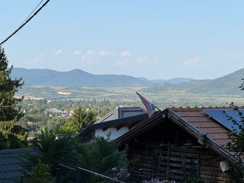 Eladó Telek 2083 Solymár , Panorámás telek az erdő szélén
