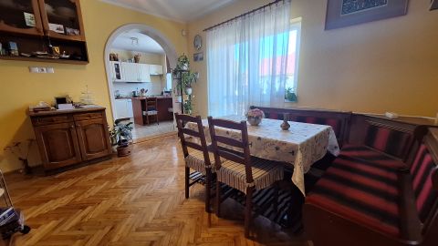 Eladó Ház 8000 Székesfehérvár , Víziváros