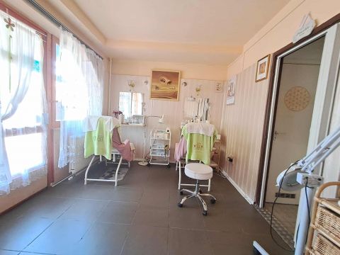 Eladó Üzlethelyiség 4031 Debrecen 
