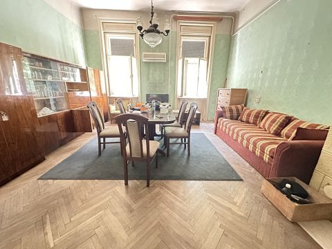 Eladó Ház 1163 Budapest 16. kerület Kétszobás 55 nm nagyságú ház, kis kerttel, terasszal eladó!