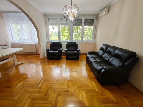 Kiadó Lakás 5600 Békéscsaba 