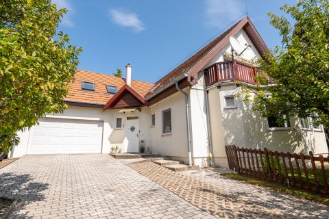 Eladó Ház 2081 Piliscsaba 