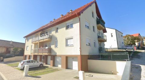 Kiadó Lakás 9400 Sopron 