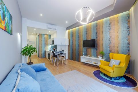 Eladó Lakás 1051 Budapest 5. kerület , Vörösmarty tér közelében - 2 lakás, 1 ingatlan! 
