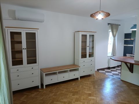 Kiadó Lakás 1025 Budapest 2. kerület Zöldövezetben, a Császár-Komjádi Uszoda közvetlen közelében