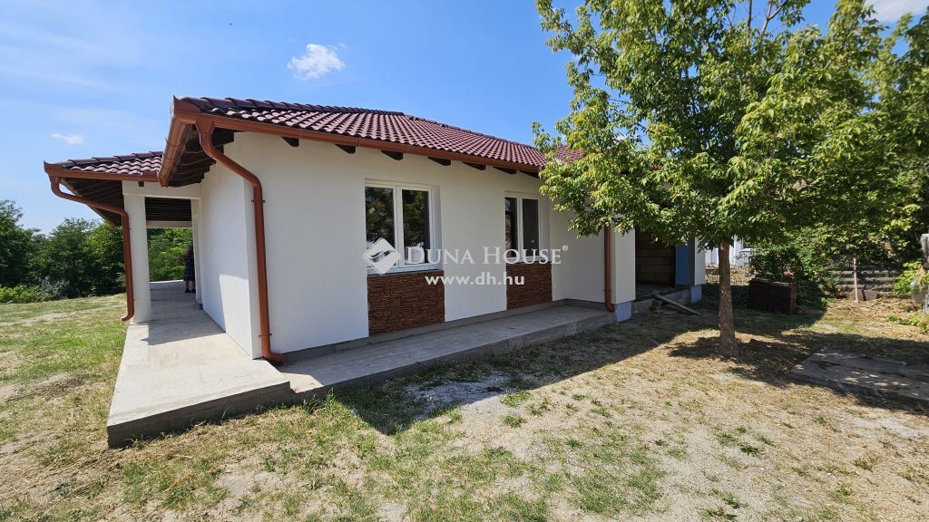 7042 Pálfa , Csendes központi részen. — 1/14