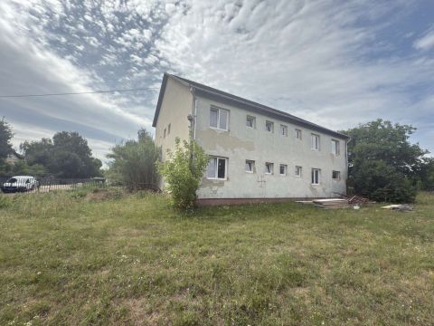 Eladó Ház 2800 Tatabánya 
