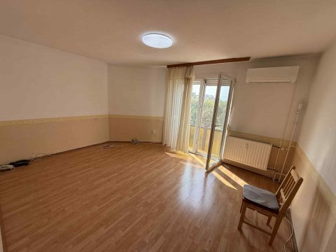 Eladó Lakás 9300 Csorna , Soproni út közelében