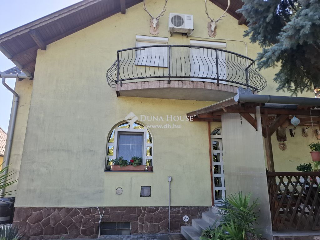 8623 Balatonföldvár , Balatonföldváron több lakásos apartmanház eladó — 1/16