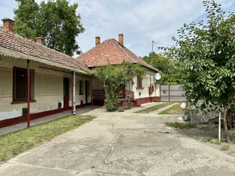 Eladó Ház 6120 Kiskunmajsa 