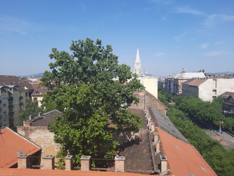 Eladó Lakás 1091 Budapest 9. kerület , Saroklakás-Magasemelet-GARÁZSis-4szoba-duplakomfortos