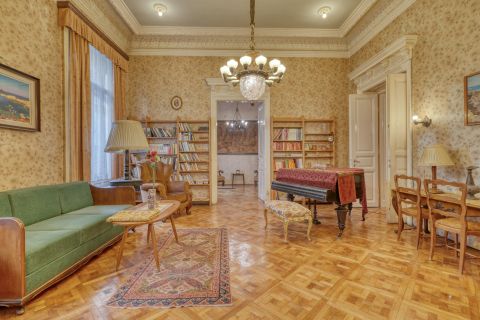 Eladó Lakás 1067 Budapest 6. kerület 