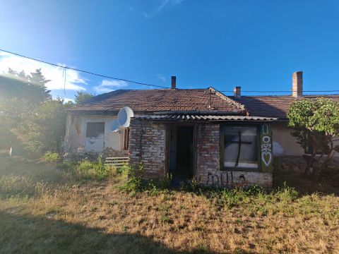 Eladó Ház 2509 Esztergom 