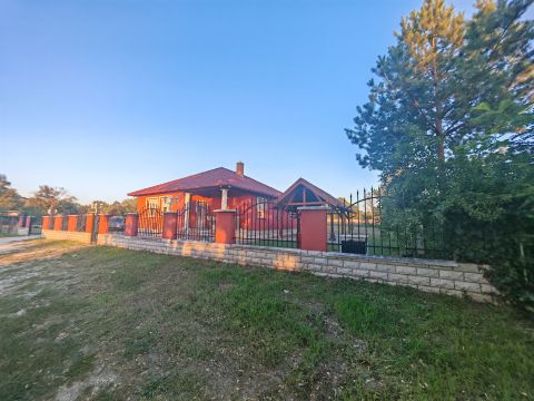 Eladó Ház 2500 Esztergom 