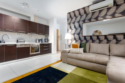 Eladó Lakás 1061 Budapest 6. kerület Modern Belvárosi Otthon Tetõterasszal, Erkéllyel