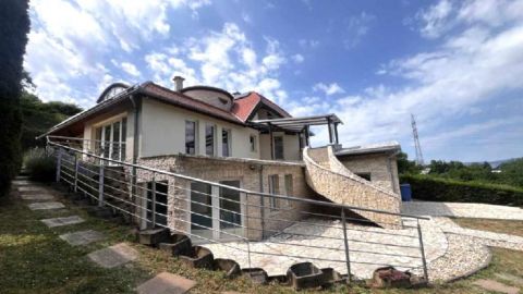 Eladó Ház 7621 Pécs , 7631 Pécs, Pécs-Nagypostavölgy