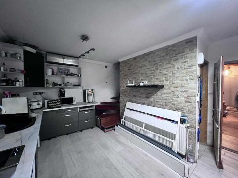 Eladó Ház 2135 Csörög 