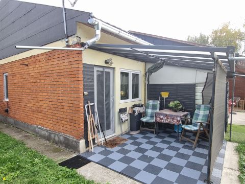 Eladó Lakás 2484 Gárdony A kikötő közelében. 