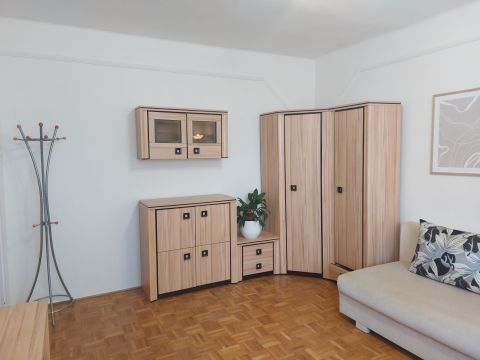 Kiadó Lakás 6000 Kecskemét 