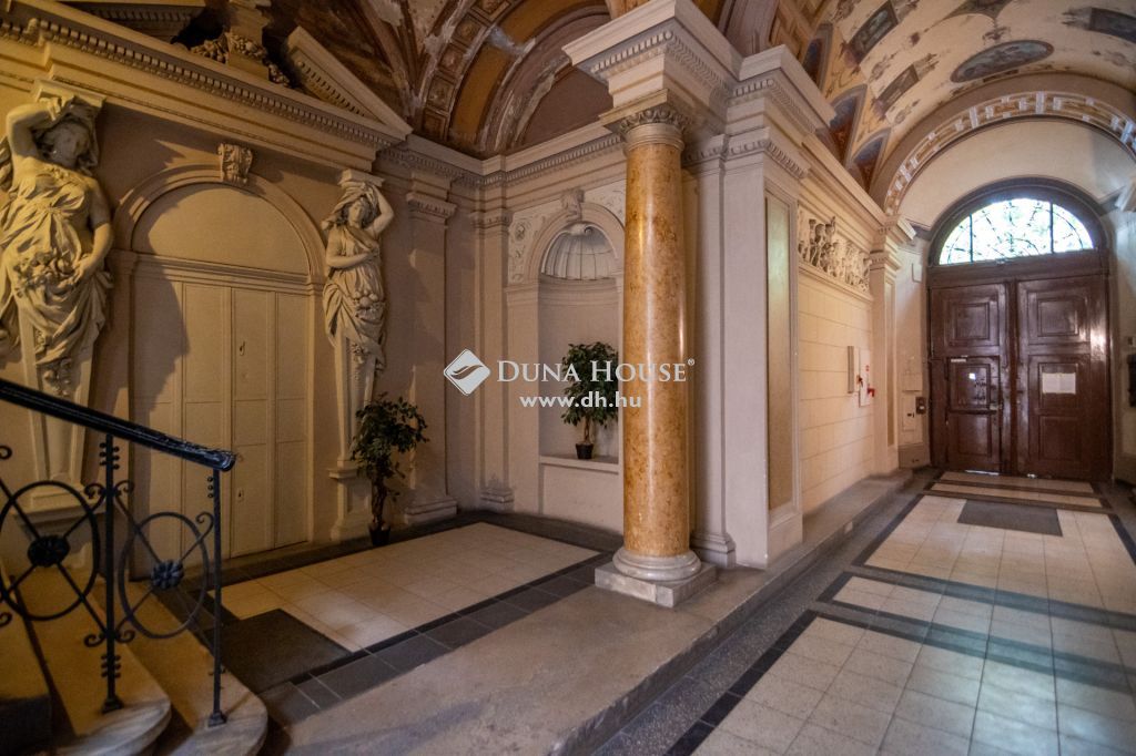 1061 Budapest 6. kerület — 1/23