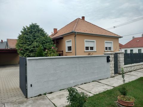 Eladó Ház 9153 Öttevény 