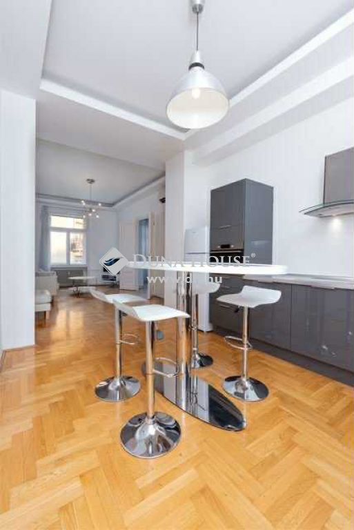 1075 Budapest 7. kerület — 1/15