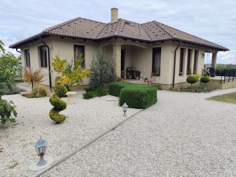 Eladó Ház 8638 Balatonlelle 