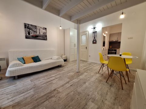 Kiadó Lakás 1063 Budapest 6. kerület 