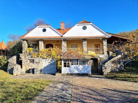 Eladó Ház 8353 Zalaszántó , csodás környezet, hangulatos ház