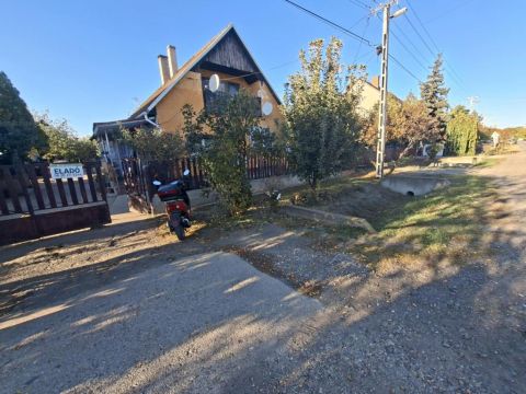 Eladó Ház 5051 Zagyvarékas , 5051 Zagyvarékas, Jó környéken