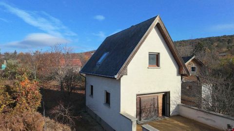 Eladó Ház 2051 Biatorbágy 