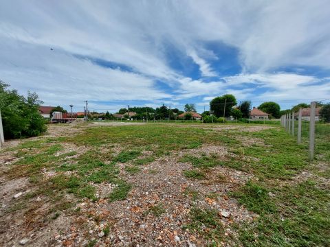 Eladó Telek 8132 Lepsény 