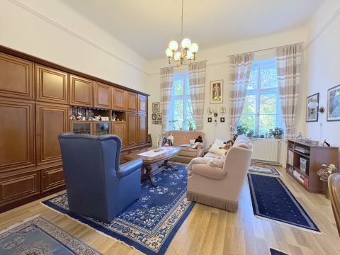 Eladó Lakás 1068 Budapest 6. kerület 