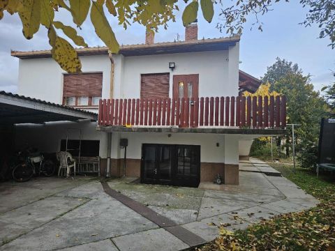 Eladó Ház 5094 Tiszajenő 5094 Tiszajenő, központi