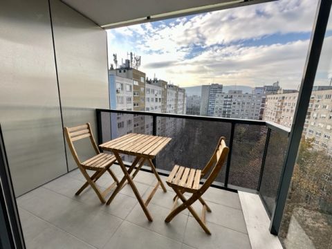 Eladó Lakás 1033 Budapest 3. kerület 